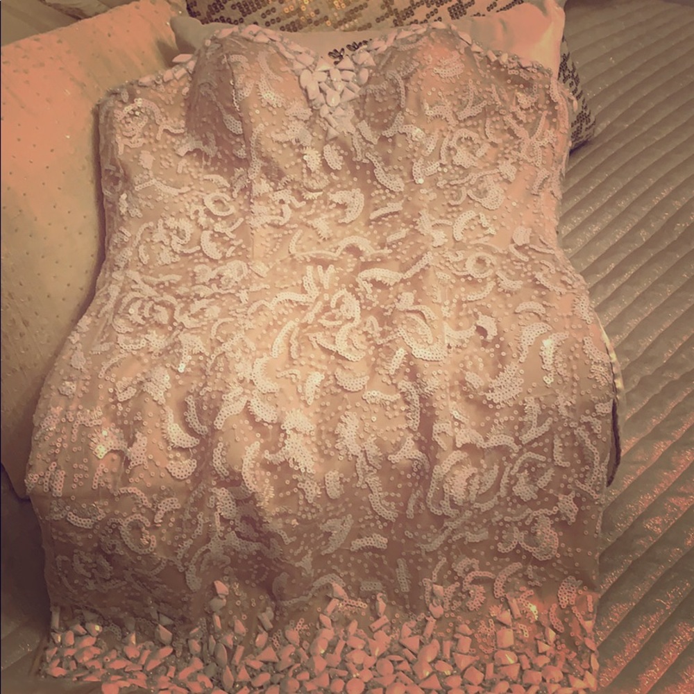 Terani dress 🌷